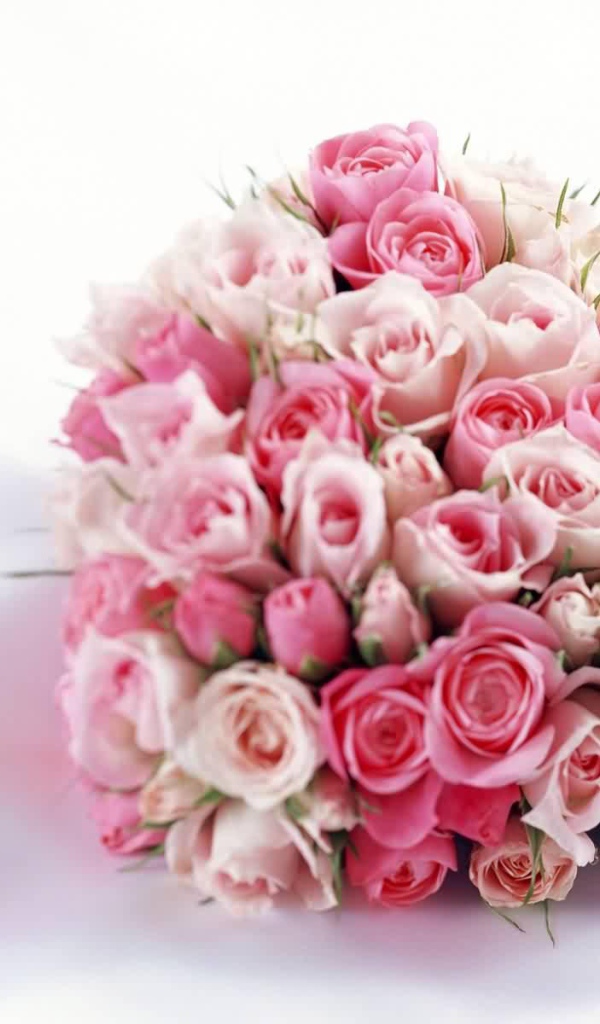 Букет в форме сердца на День Святого Валентина 14 февраля