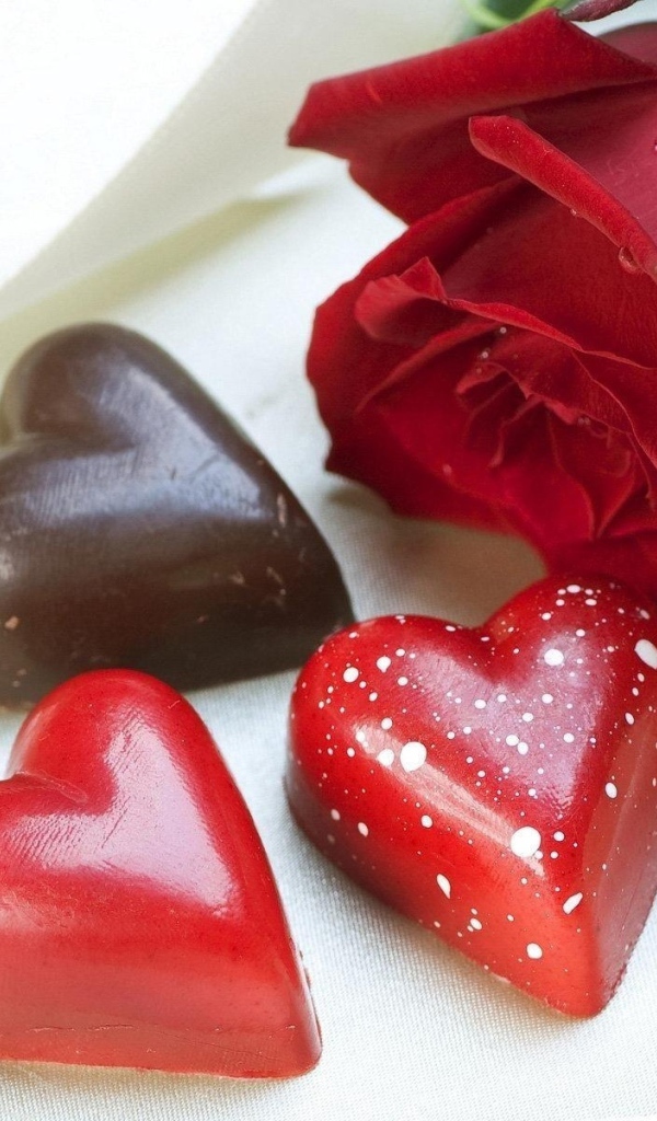 Шоколадные сердца на День Святого Валентина 14 февраля