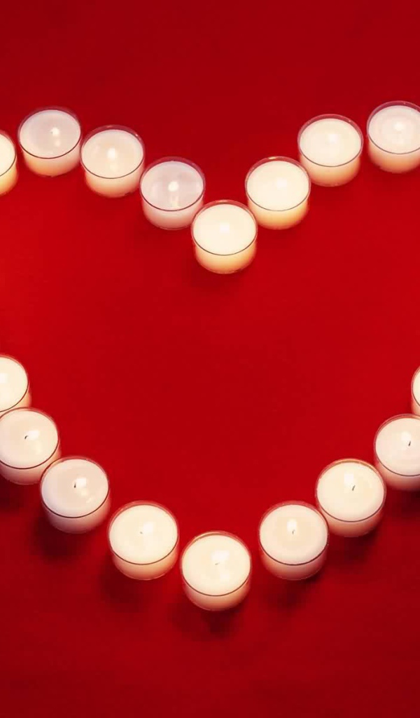 Сердце из свечей на День Влюбленных 14 февраля
