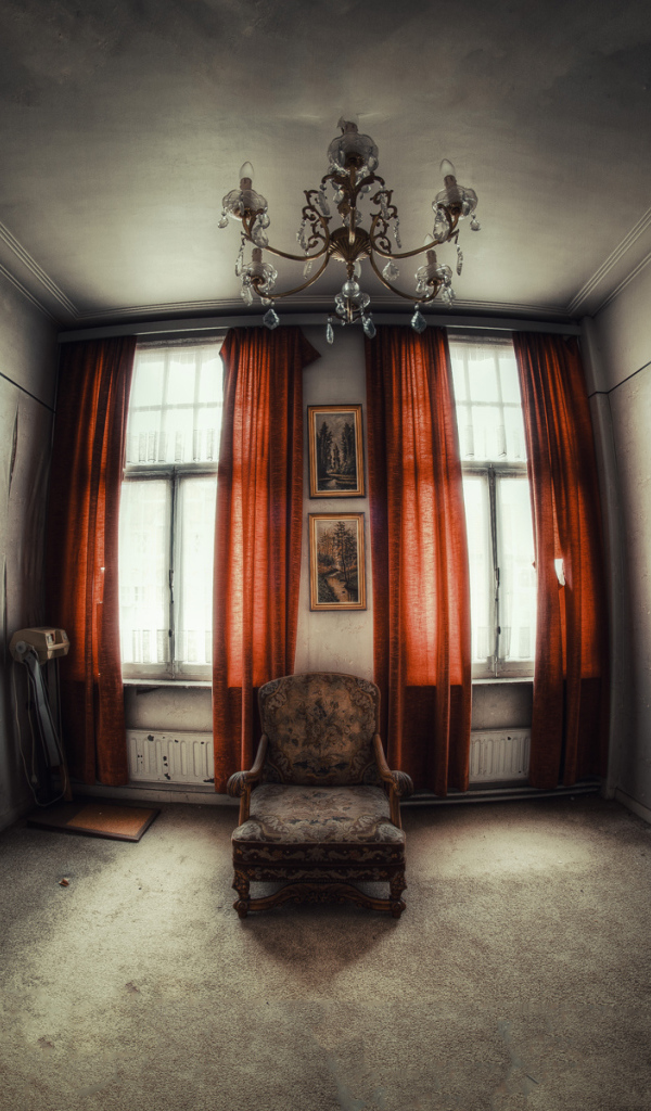 Заброшенная комната
