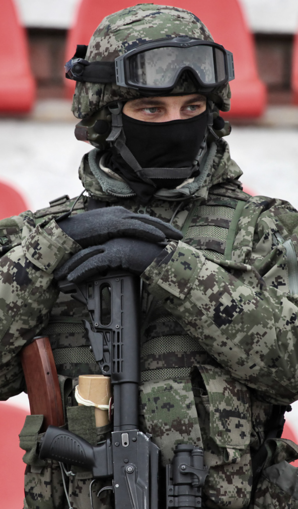 Спецназовец на стадионе