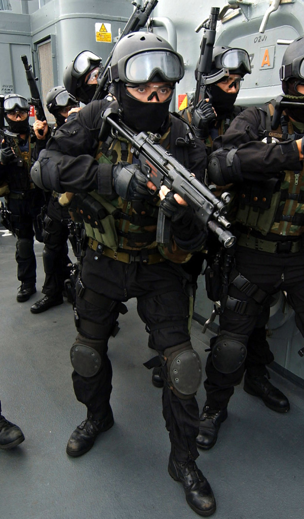 Морской спецназ на корабле