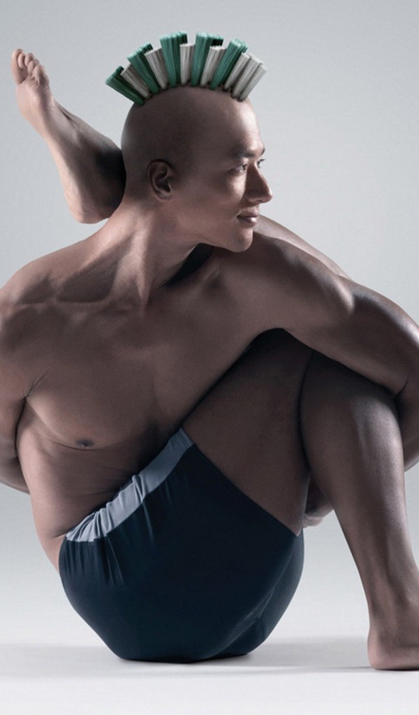 Человек в позе йоги