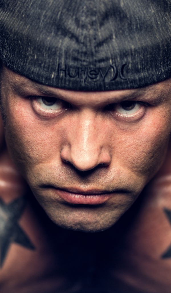 Суровый взгляд бойца