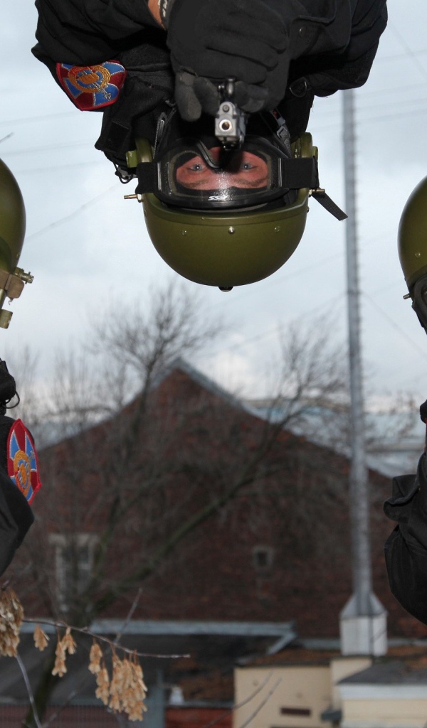 Под прицелом у спецназа