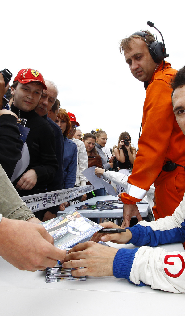 Известный Михаил Алешин