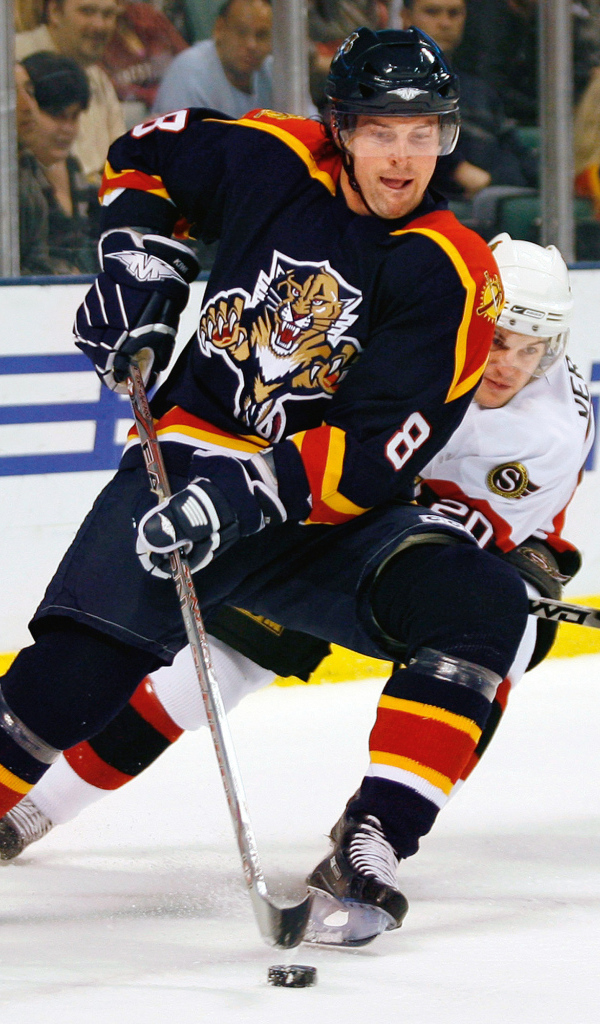 Популярный Олег Твердовский