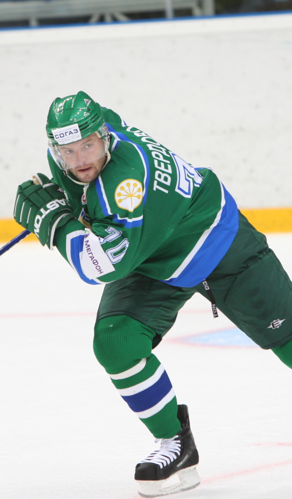 Популярный спортсмен Олег Твердовский