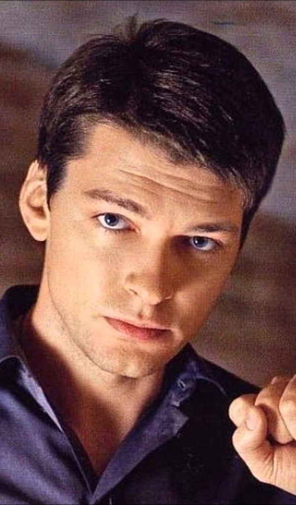 Популярный Даниил Страхов