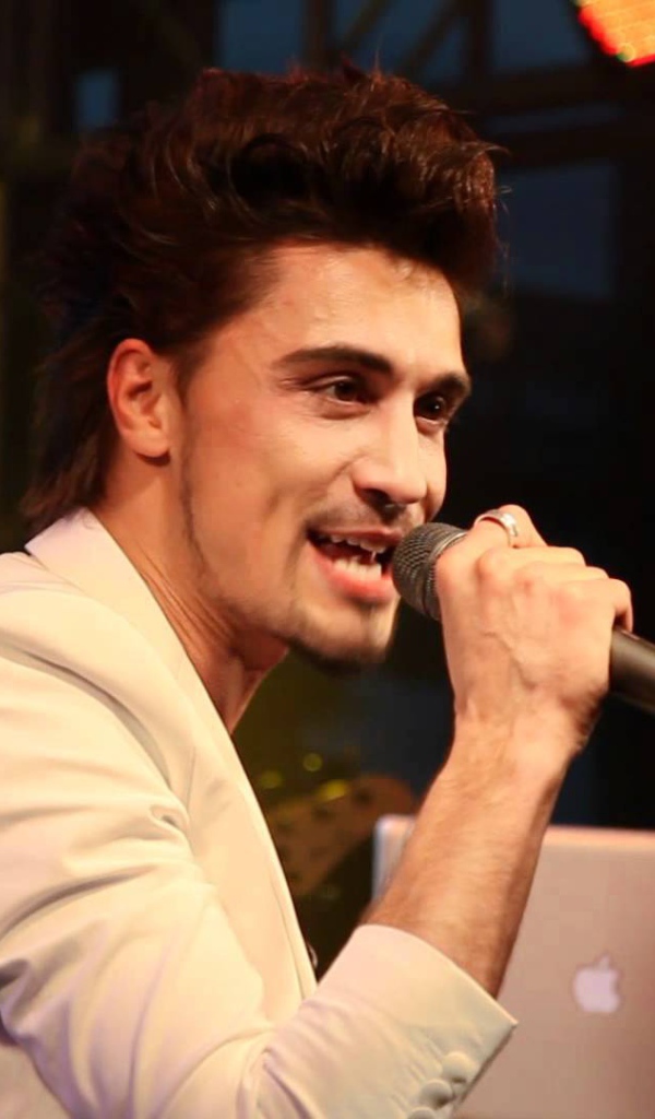 Русский актер Дима Билан