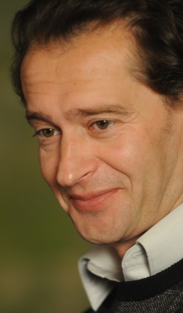 Известный актер Константин Хабенский