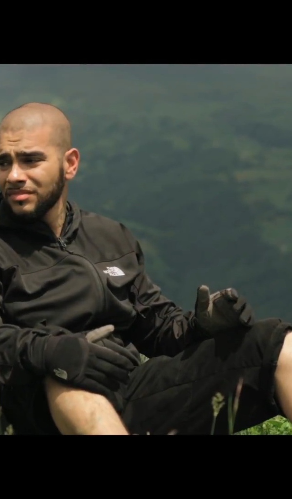 Популярный киноактер Тимати