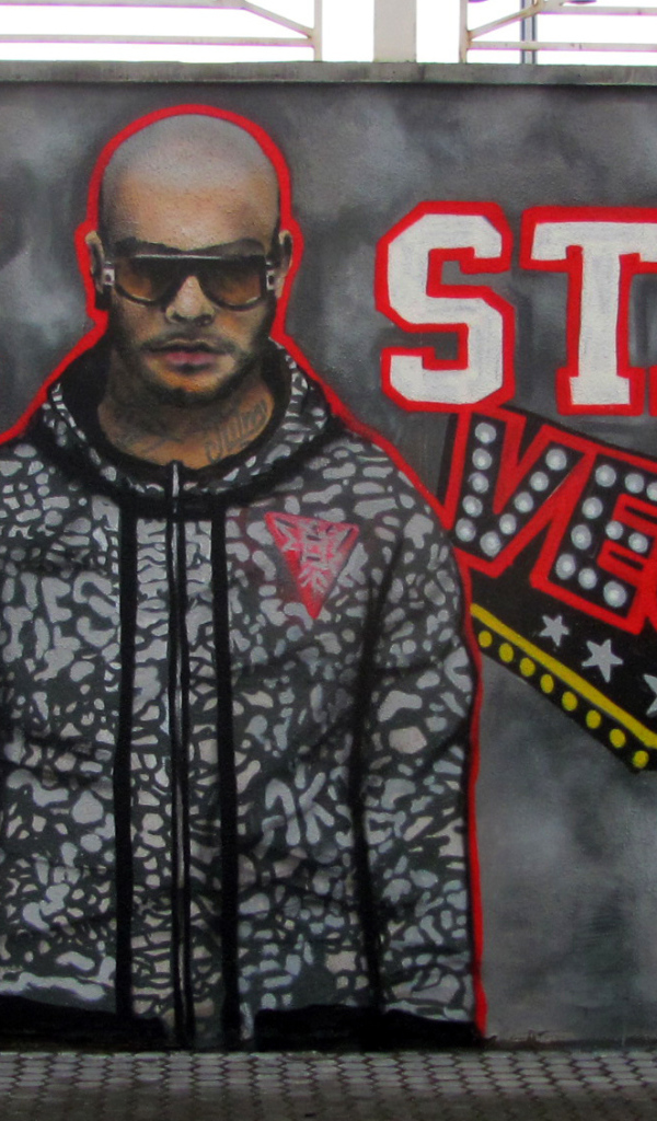 Русская знаменитост Тимати