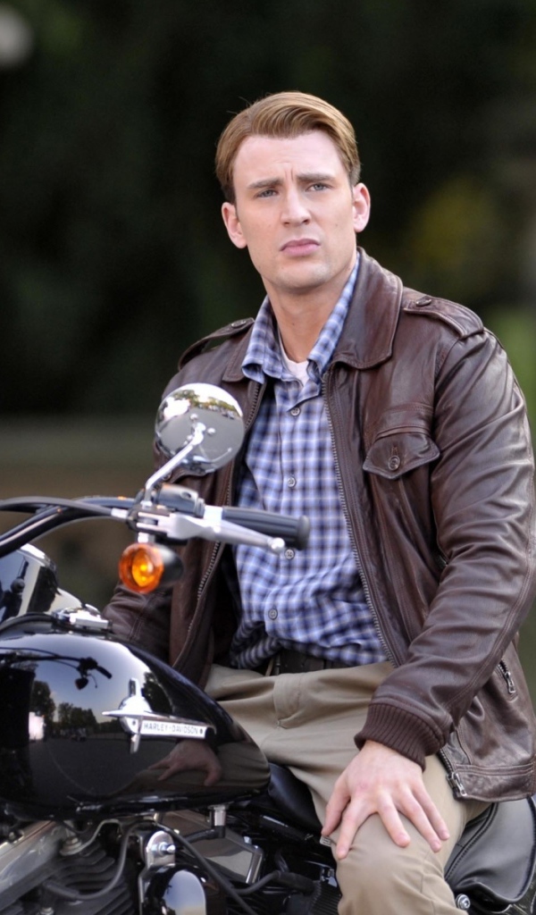 Популярный Крис Эванс