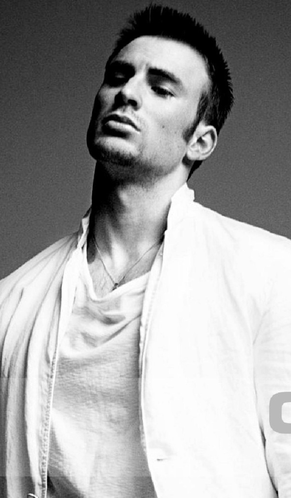 Популярный актер Крис Эванс