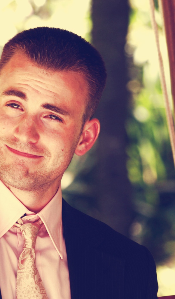 Популярная суперзвезда Крис Эванс