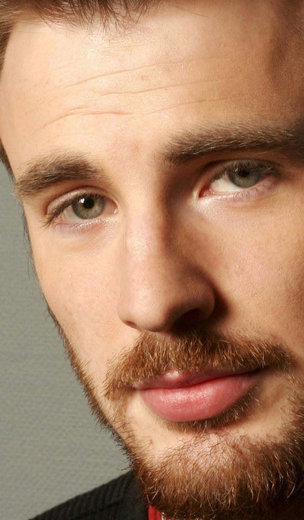 Знаменитая Кинозвезда Крис Эванс