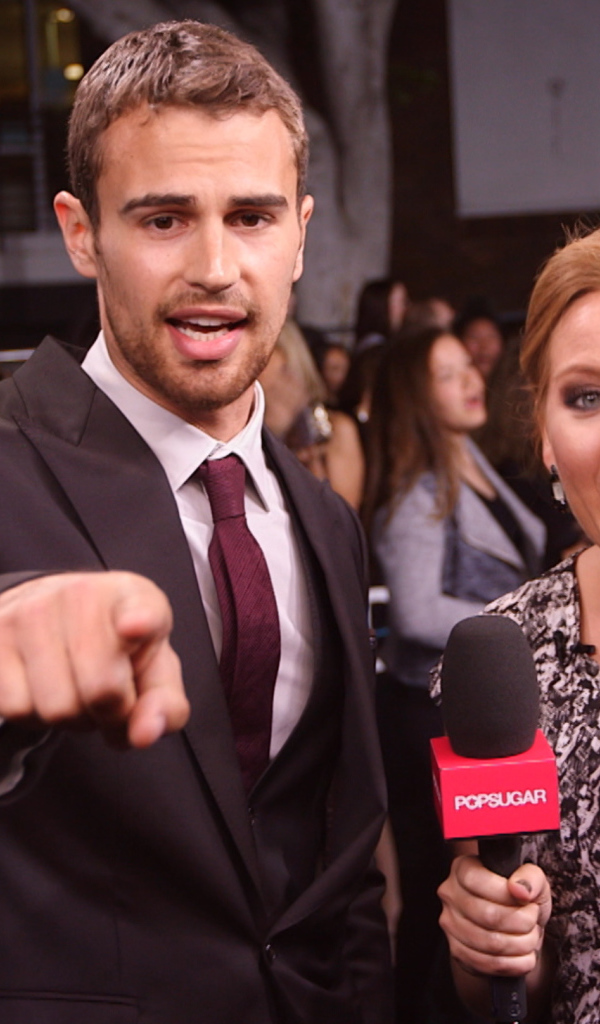 Русская Кинозвезда Тео Джеймс