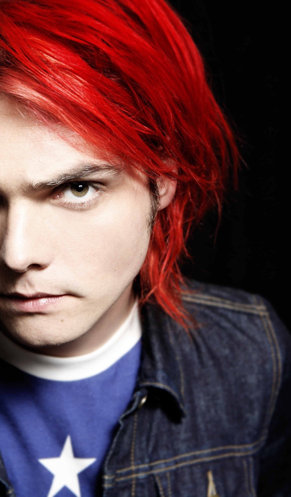 Популярная Кинозвезда Джерард Уэй