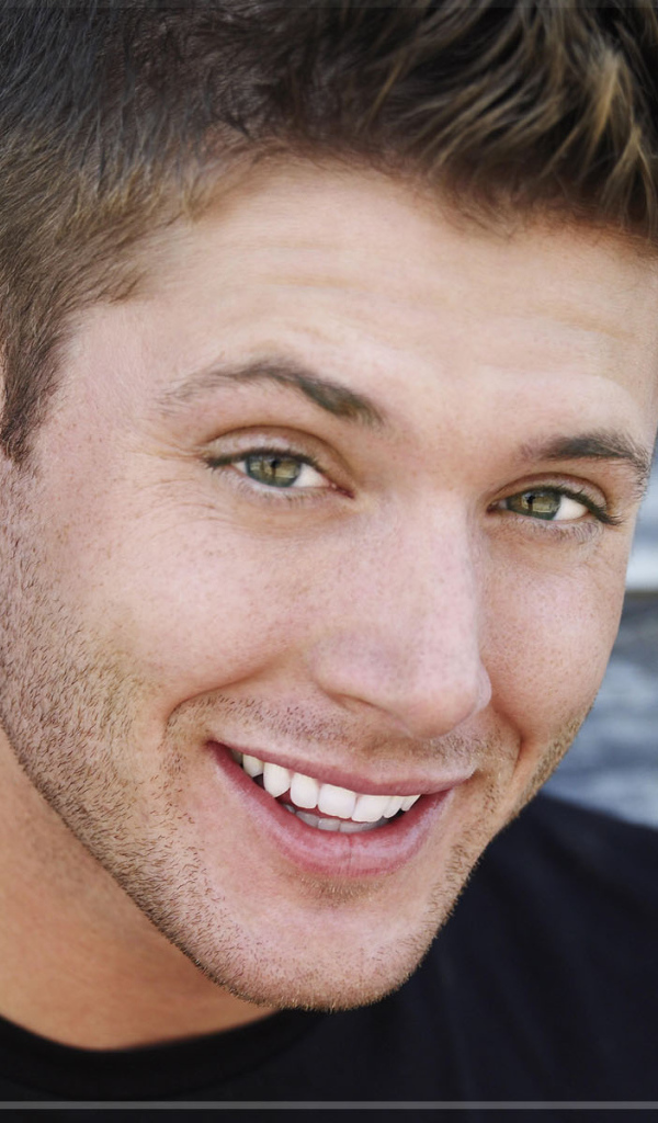 Актер Дженсен Эклс