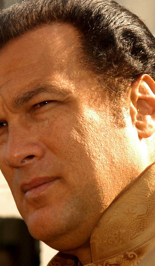 Актер Стивен Сигал