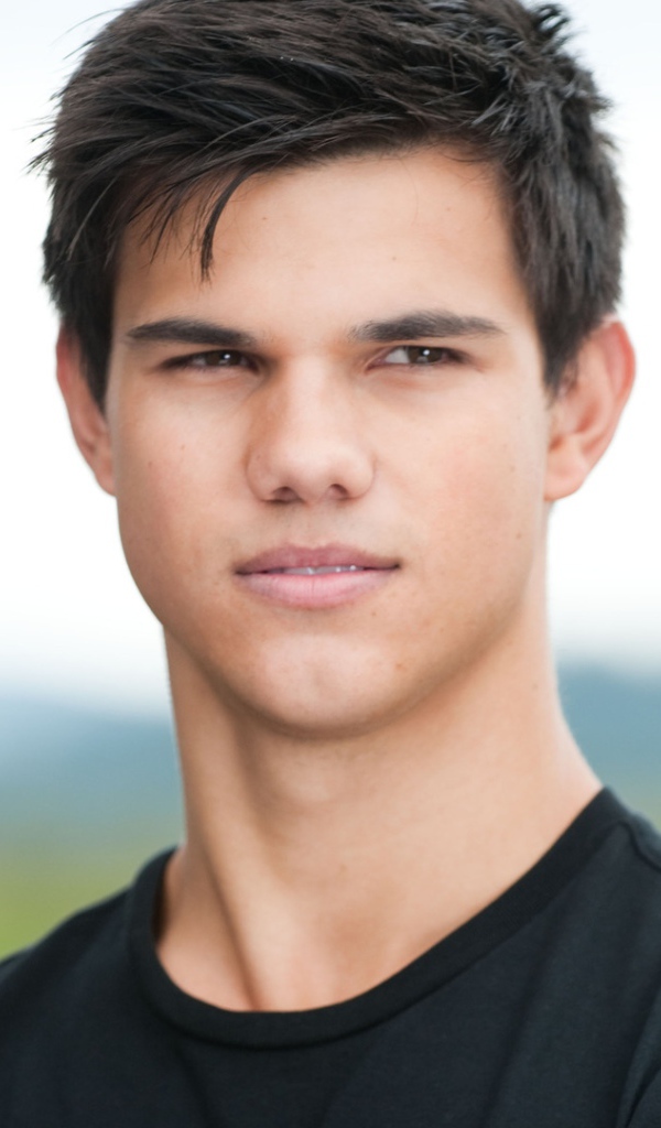 Возлюбленный Актер Тейлор Лотнер