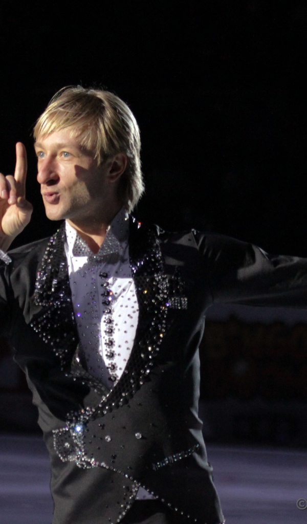 Евгений Плющенко во время выступления