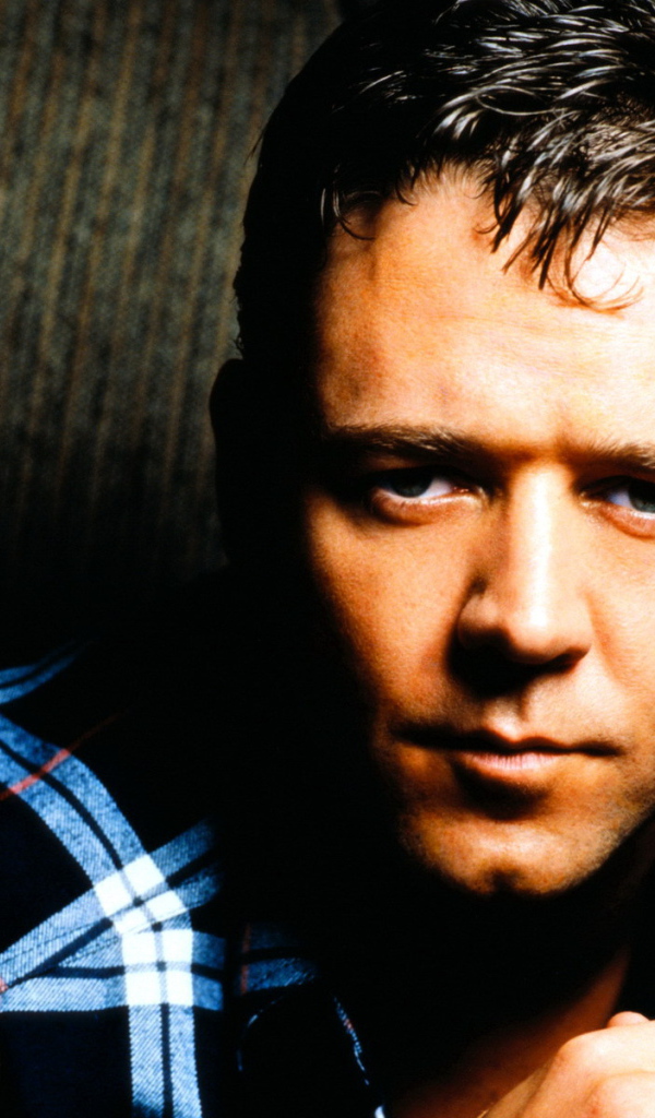 Известный актер Рассел Кроу