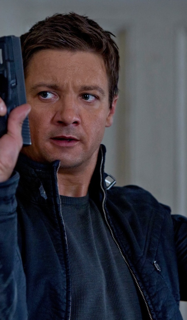 Известный Джереми Реннер