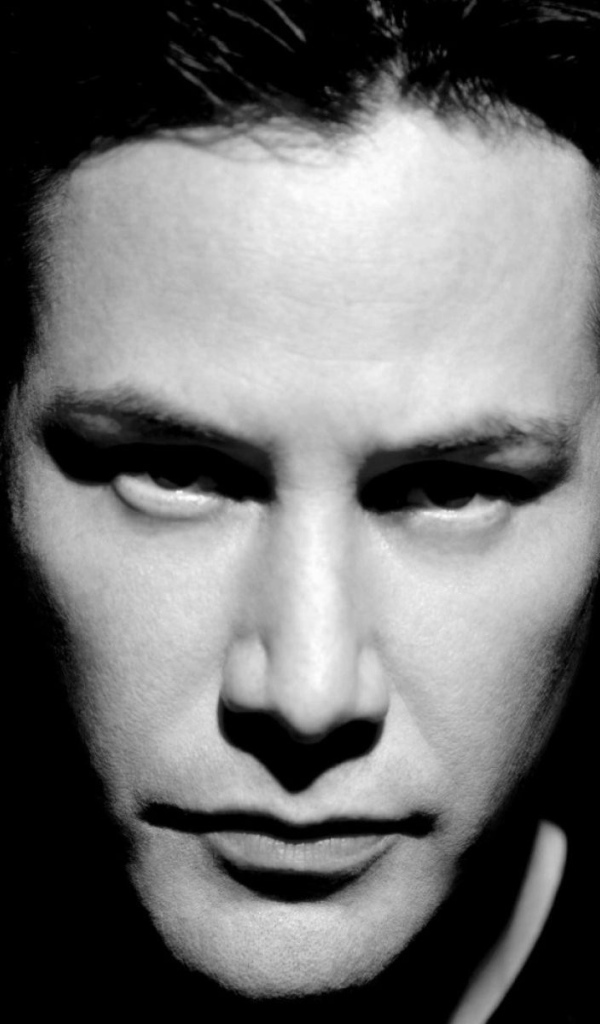 Киану Ривз в черно-белом