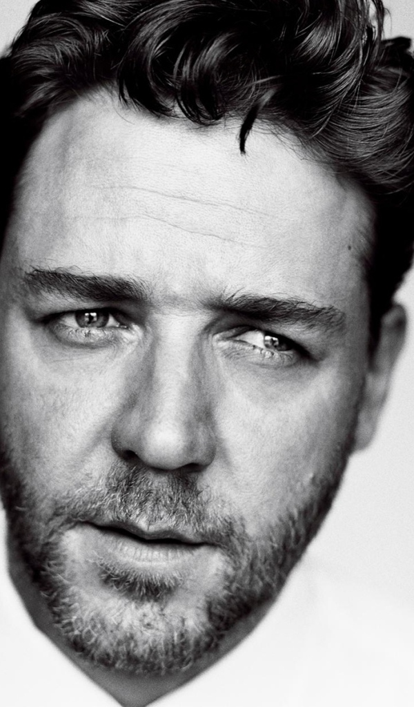 Популярный Актер Рассел Кроу