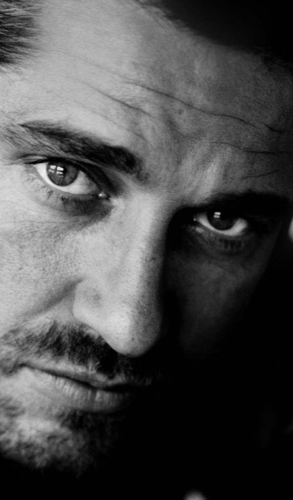 Популярный Джерард Батлер