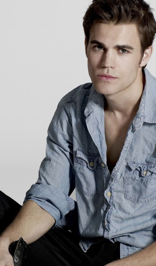 Популярный актер Пол Уэсли