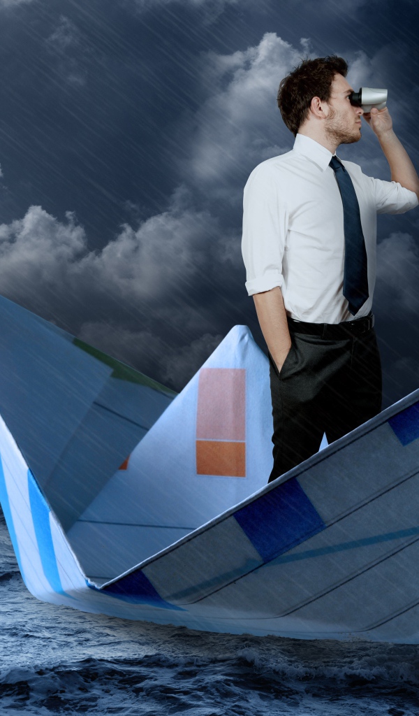 Мужчина с биноклем