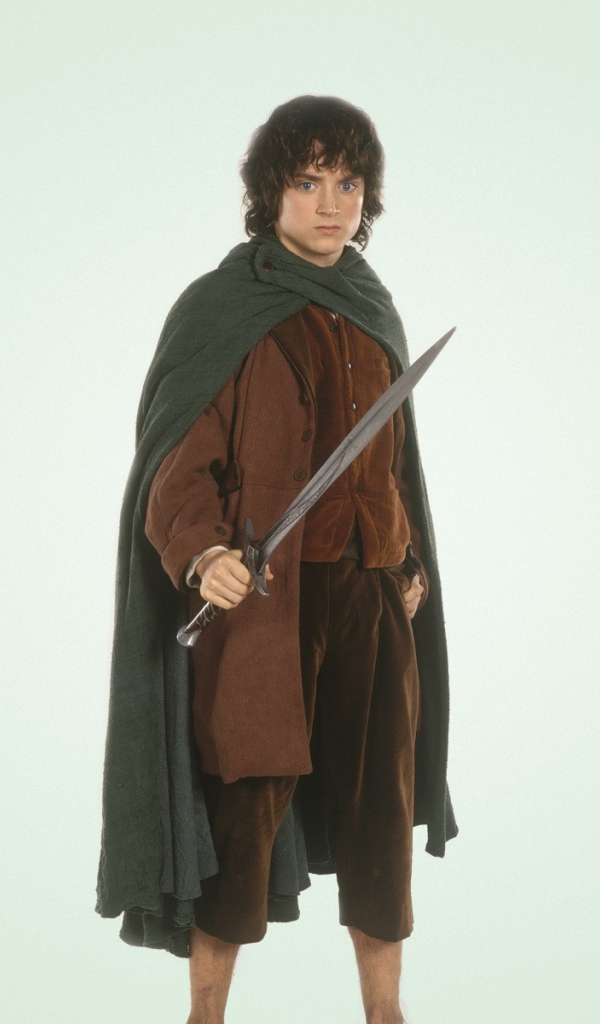 Элайджа Вуд с мечом