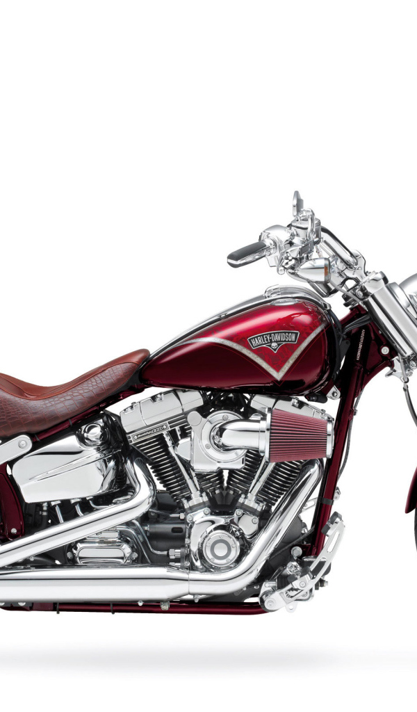 Красивый мотоцикл Harley-Davidson Softail Breakout