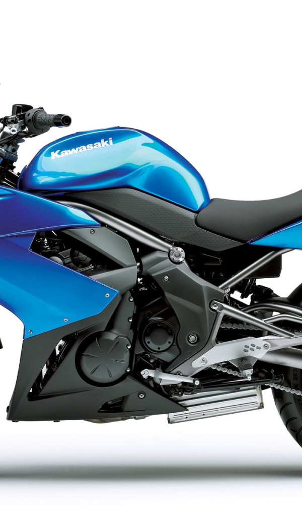 Красивый мотоцикл Kawasaki ER-6f