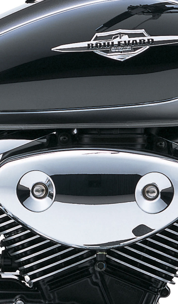 Красивый мотоцикл Suzuki Intruder C800C