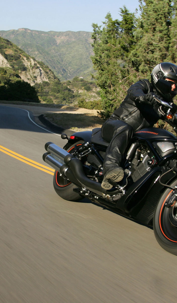 Красивый мотоцикл в москве Harley-Davidson Night Rod Special