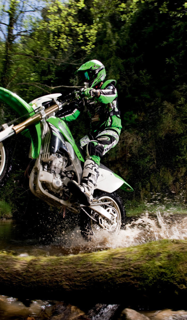 Красивый мотоцикл в москве Kawasaki KLX 450 R