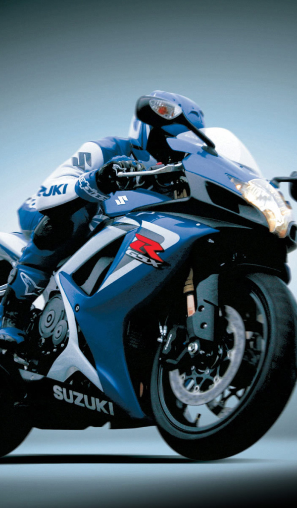 Красивый мотоцикл в москве Suzuki  GSX-R 750