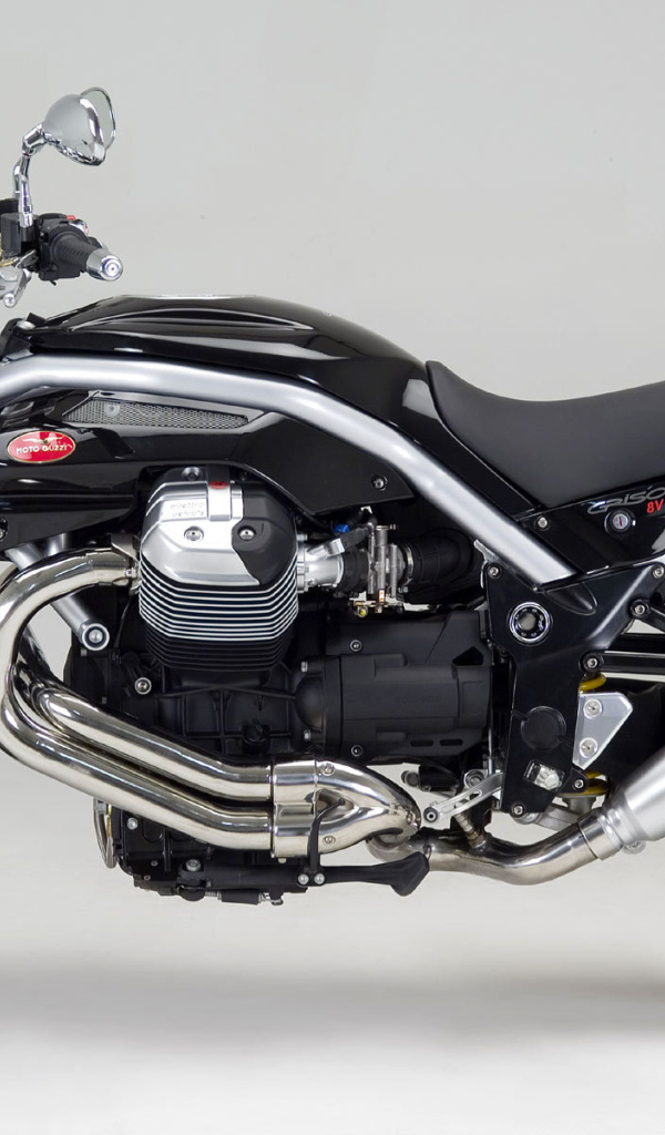 Красивый мотоцикл в москве Suzuki  Intruder M1500