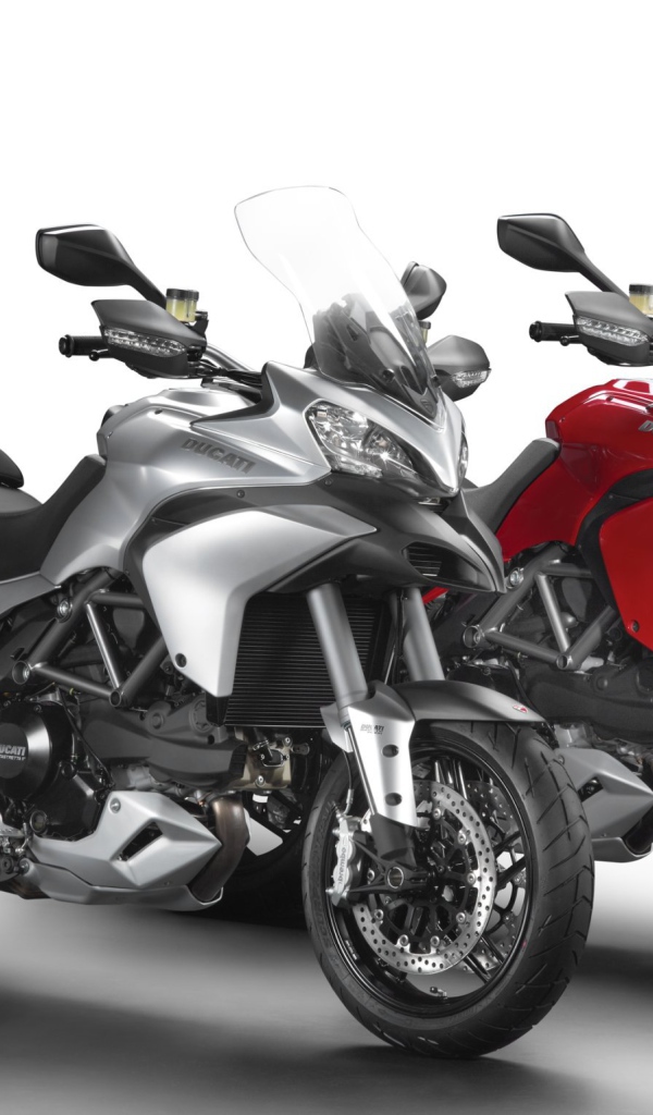 Мотоцикл модели Ducati Multistrada 1200 S Granturismo