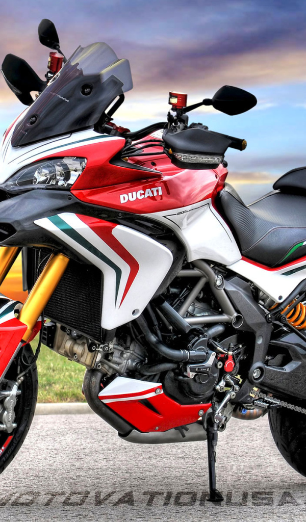 Мотоцикл модели Ducati Multistrada 1200