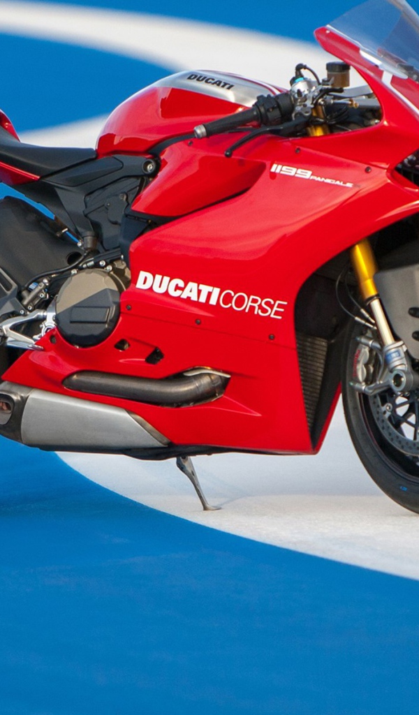 Мотоцикл модели Ducati Superbike 1199 Panigale