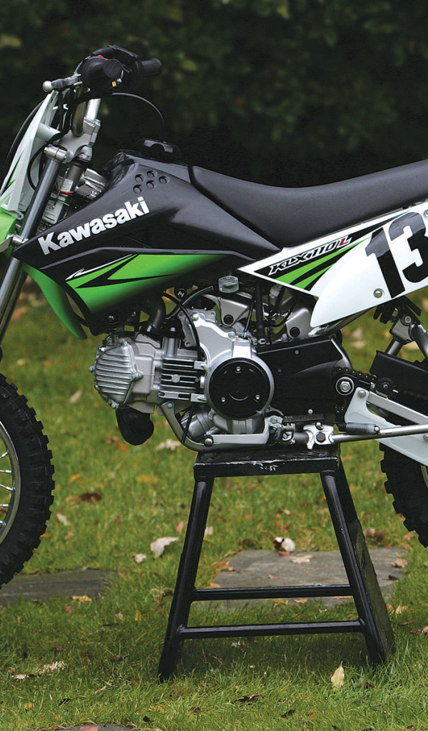 Мотоцикл модели Kawasaki KLX 125