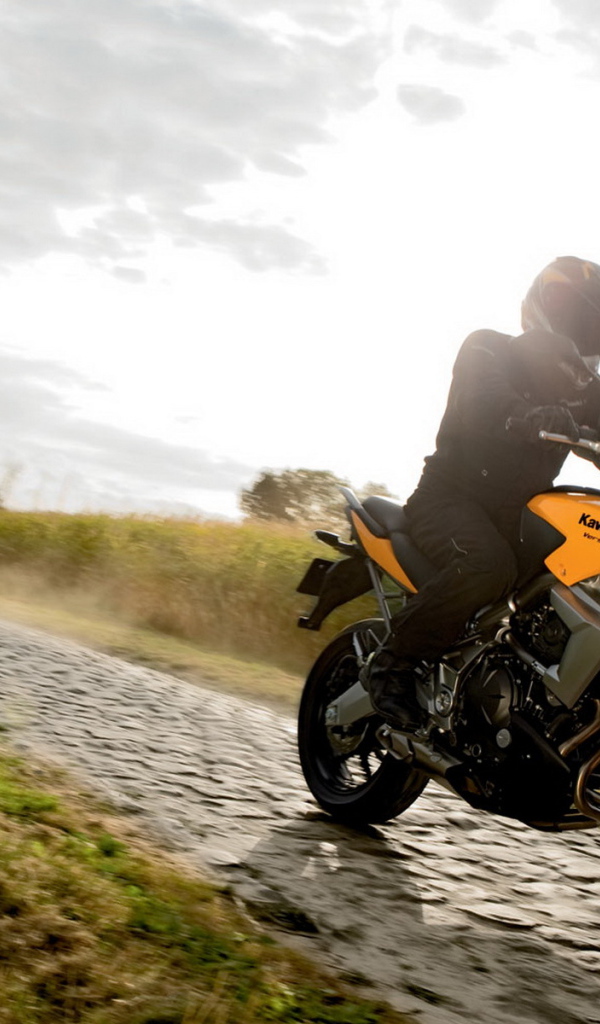 Мотоцикл модели Kawasaki Versys