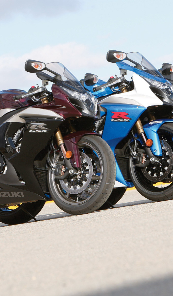Быстрый мотоцикл Suzuki GSX-R 1000