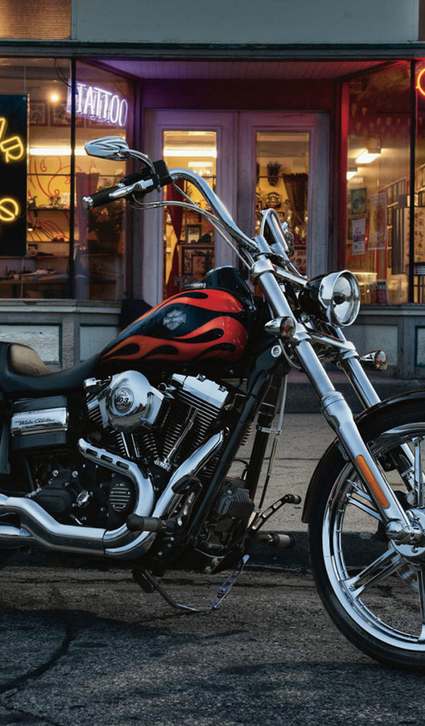 Невероятный мотоцикл Harley-Davidson Dyna Wide Glide