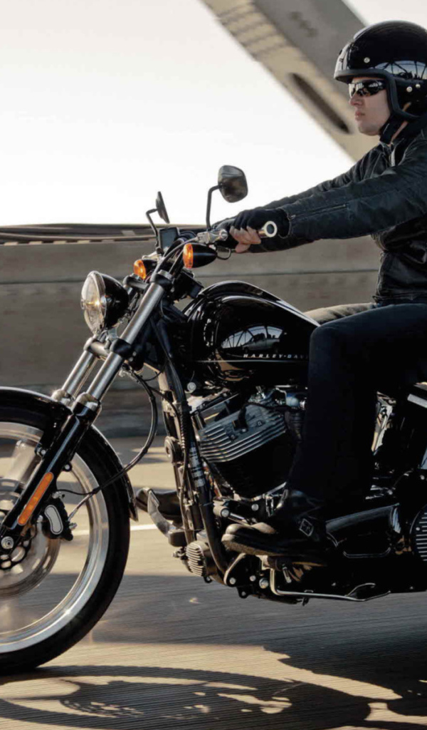 Невероятный мотоцикл Harley-Davidson Softail Blackline
